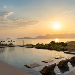 Отель Golfo Dei Poeti Relais & Амелия
