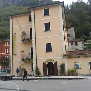 La Pania Hotel